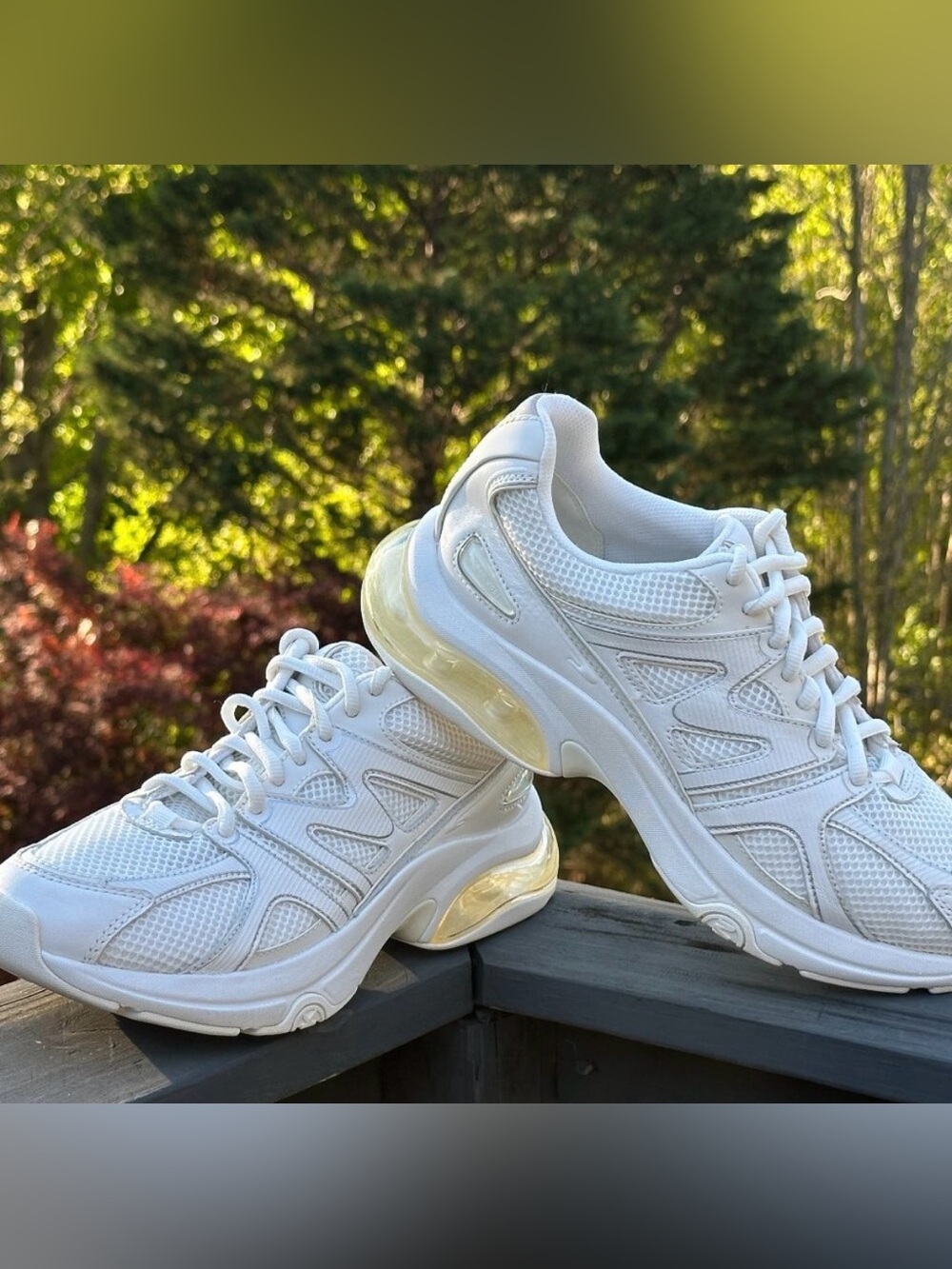 Michael Kors White Casual Sneaker - Size US Womens 9.5